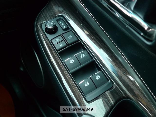 Toyota HARRIER HYBRID 2015-07 1178707-29