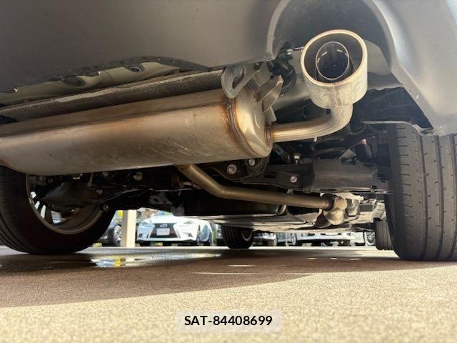 Toyota HARRIER HYBRID 2021-04 1212409-10