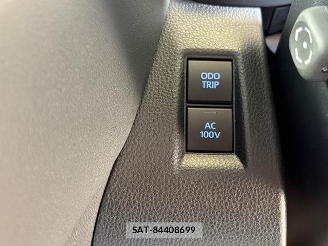 Toyota HARRIER HYBRID 2021-04 1212409-25