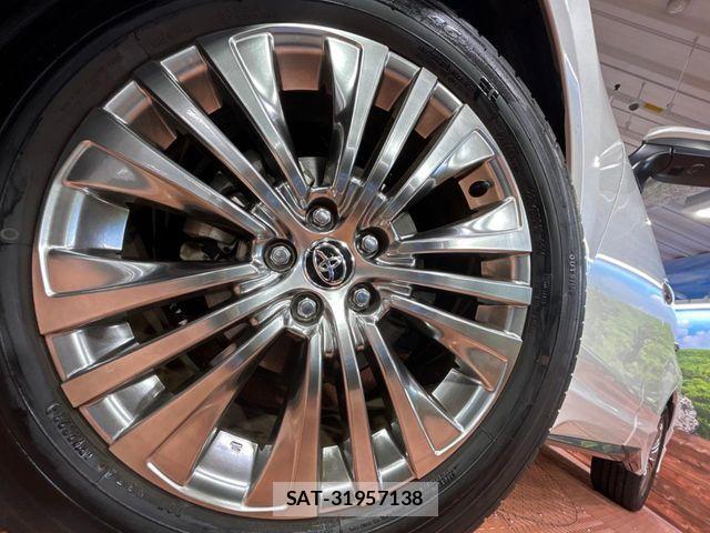 Toyota HARRIER HYBRID 2023-09 1291604-12