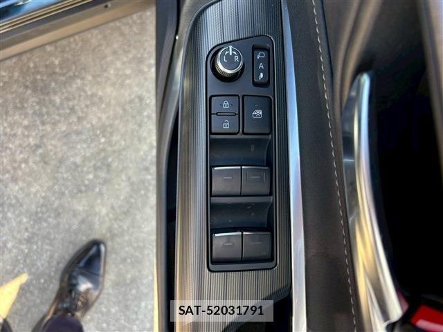 Toyota HARRIER HYBRID 2022-09 1313143-15