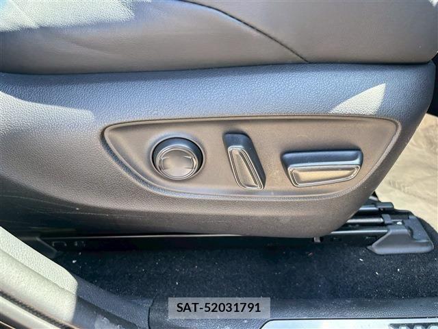Toyota HARRIER HYBRID 2022-09 1313143-16