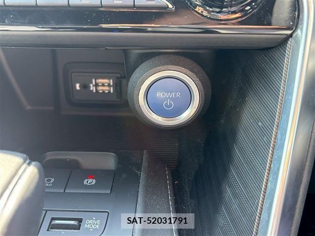 Toyota HARRIER HYBRID 2022-09 1313143-17