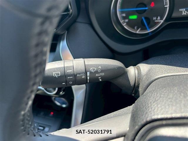 Toyota HARRIER HYBRID 2022-09 1313143-26