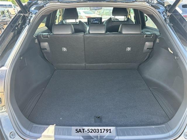 Toyota HARRIER HYBRID 2022-09 1313143-4