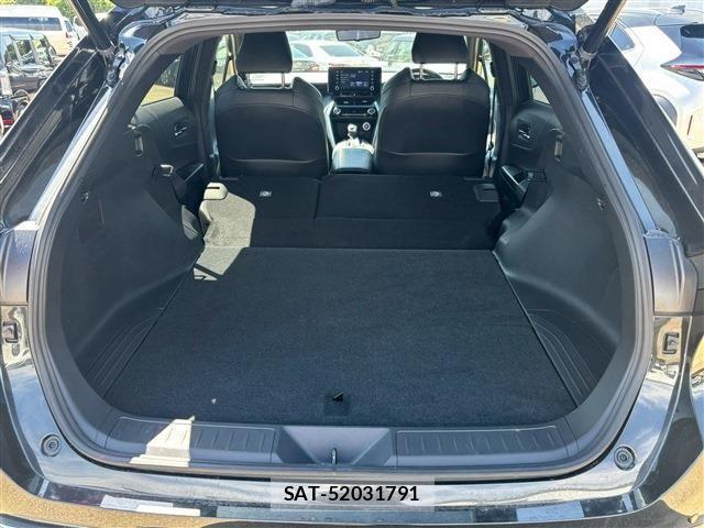 Toyota HARRIER HYBRID 2022-09 1313143-5