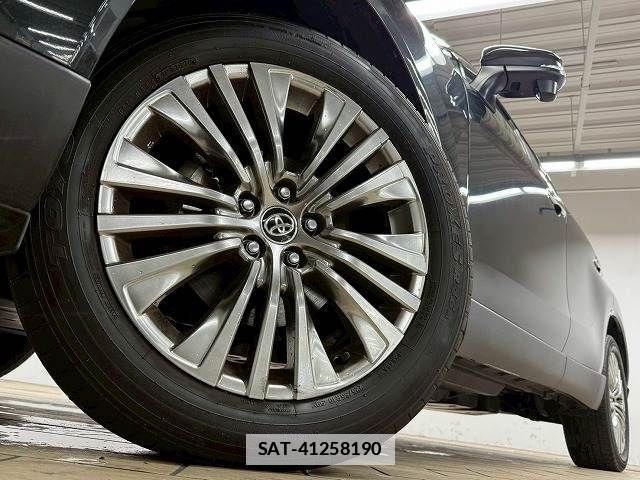 Toyota HARRIER HYBRID 2020-08 1327881-11