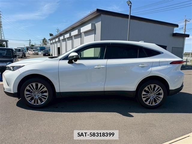 Toyota HARRIER HYBRID 2022-08 1338504-10