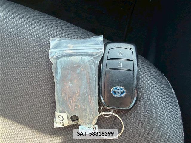Toyota HARRIER HYBRID 2022-08 1338504-28