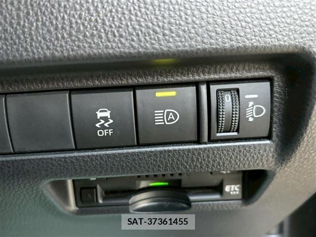 Toyota HARRIER HYBRID 2022-09 1625077-23