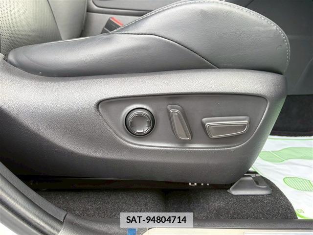 Toyota HARRIER HYBRID 2023-10 1825005-18