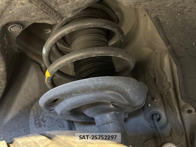 Toyota HARRIER HYBRID 2023-06 3421263-19