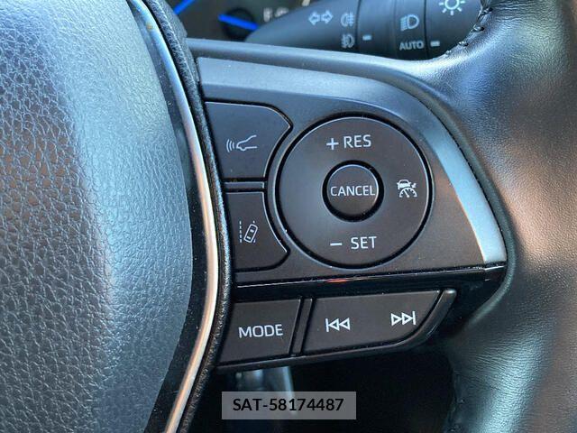 Toyota HARRIER HYBRID 2021-04 3671156-12