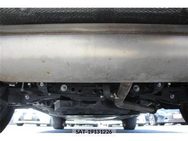 Toyota HARRIER HYBRID 2023-01 4043127-28