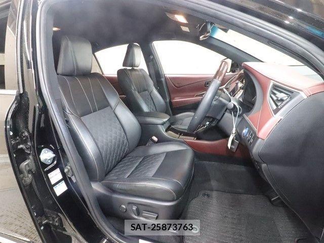 Toyota HARRIER HYBRID 2017-03 4420958-3