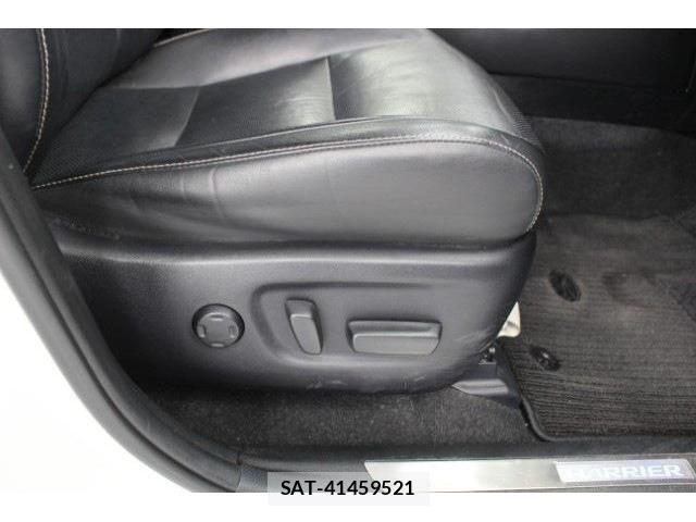 Toyota HARRIER HYBRID 2017-10 4593361-27