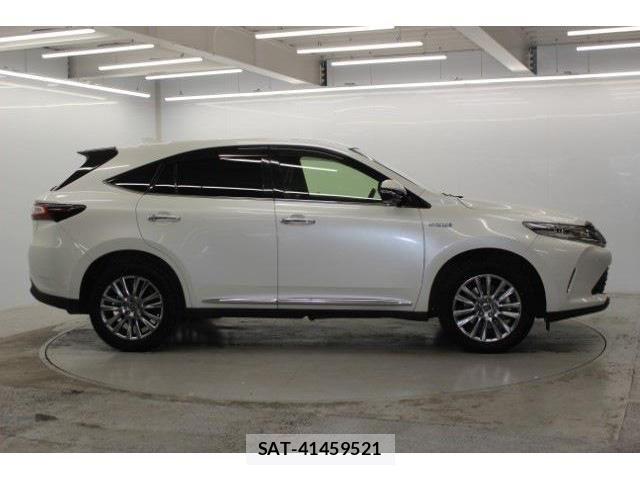 Toyota HARRIER HYBRID 2017-10 4593361-3