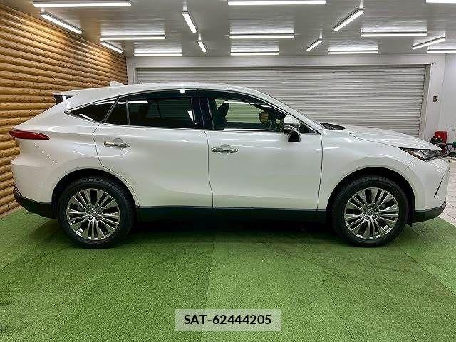 Toyota HARRIER HYBRID 2022-06 4753951-17