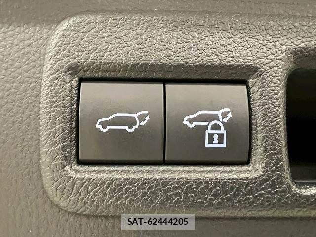 Toyota HARRIER HYBRID 2022-06 4753951-6