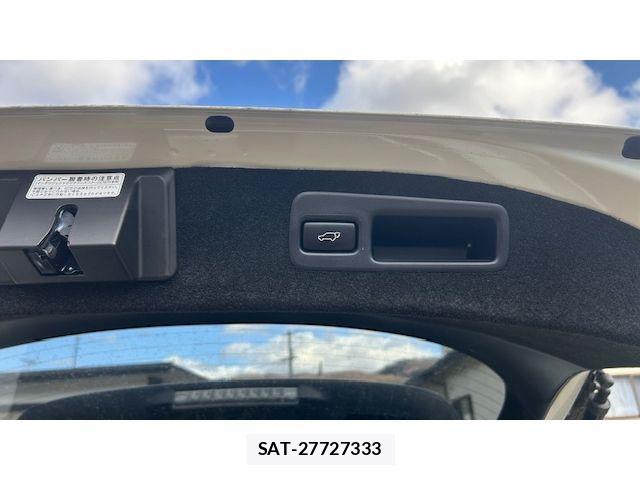Toyota HARRIER HYBRID 2017-03 4753988-20
