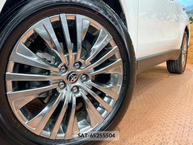 Toyota HARRIER HYBRID 2024-01 4944504-13