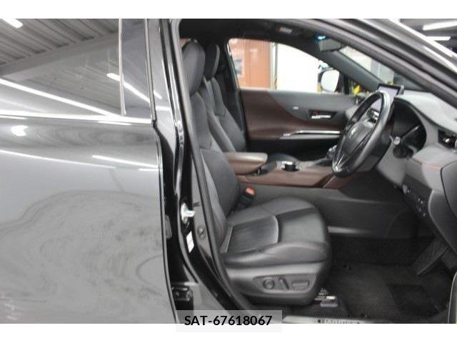 Toyota HARRIER HYBRID 2023-05 5868840-28