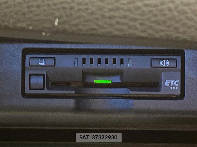 Toyota HARRIER HYBRID 2018-01 5868899-6