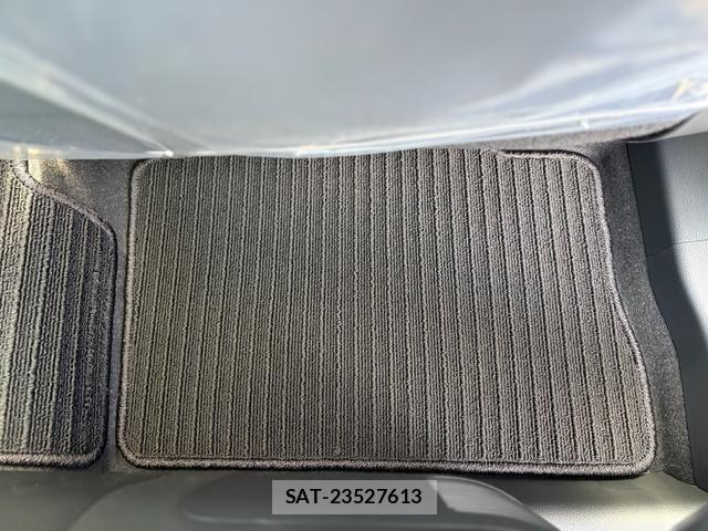 Toyota HARRIER HYBRID 2026-03 5868701-12