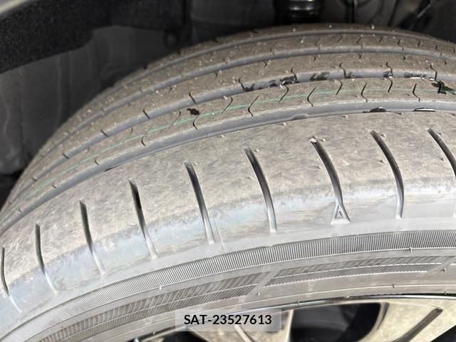 Toyota HARRIER HYBRID 2026-03 5868701-3