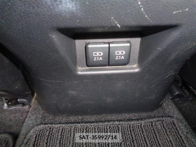 Toyota HARRIER HYBRID 2021-02 5868837-14