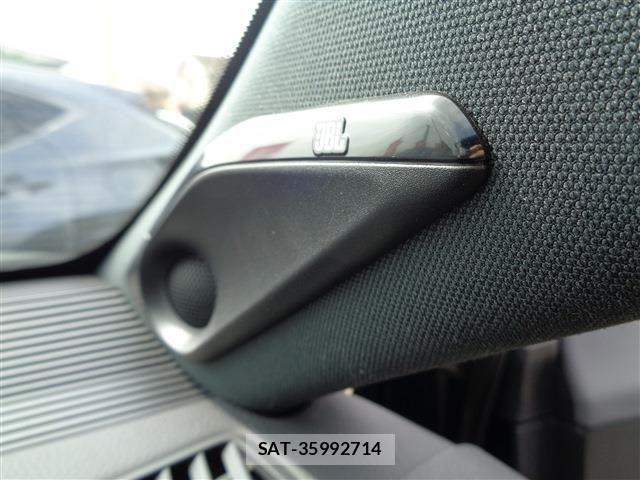 Toyota HARRIER HYBRID 2021-02 5868837-23