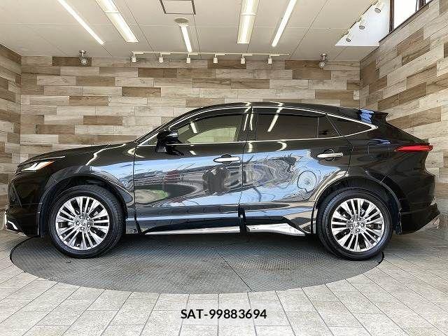 Toyota HARRIER HYBRID 2021-08 6215204-15