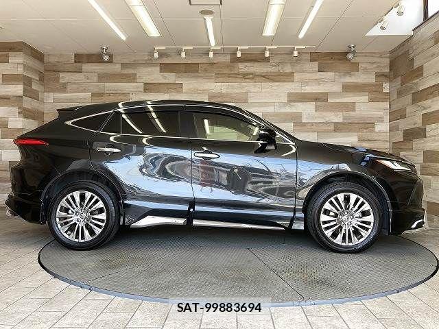Toyota HARRIER HYBRID 2021-08 6215204-16