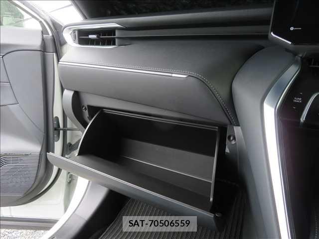 Toyota HARRIER HYBRID 2021-03 6526248-12
