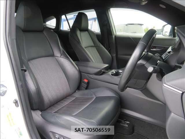 Toyota HARRIER HYBRID 2021-03 6526248-16