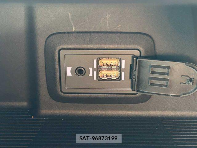 Toyota HARRIER HYBRID 2021-07 6676135-17