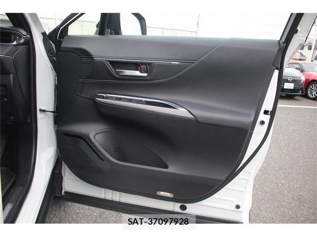 Toyota HARRIER HYBRID 2023-08 6676149-22