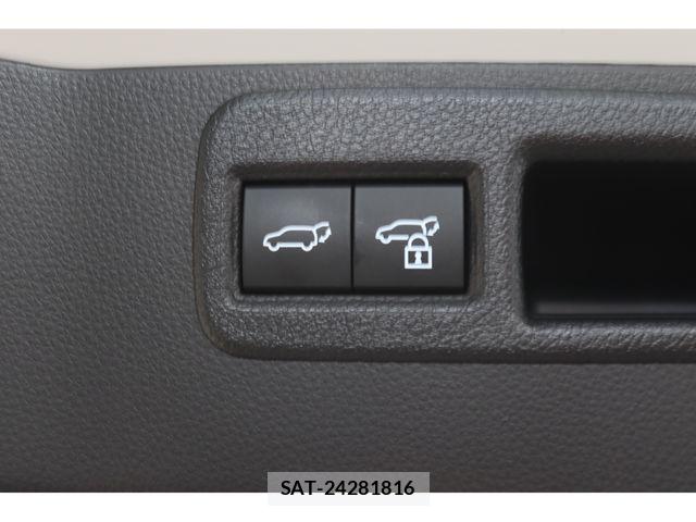 Toyota HARRIER HYBRID 2023-06 6716223-24