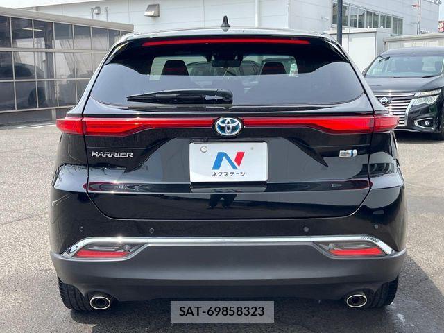 Toyota HARRIER HYBRID 2023-11 6716226-12