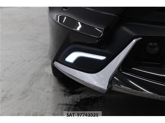 Toyota HARRIER HYBRID 2020-07 6751779-12