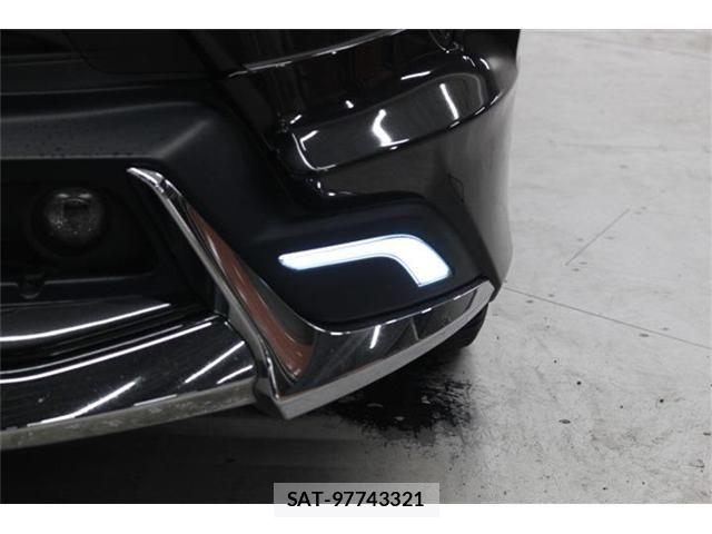 Toyota HARRIER HYBRID 2020-07 6751779-15