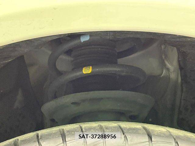 Toyota HARRIER HYBRID 2020-07 6815153-19