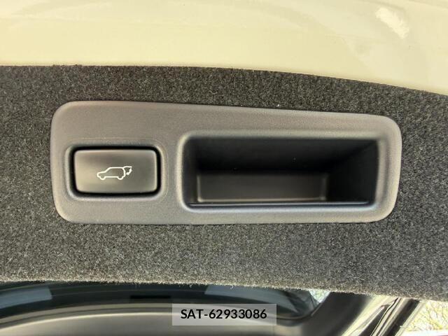 Toyota HARRIER HYBRID 2018-02 6815167-10