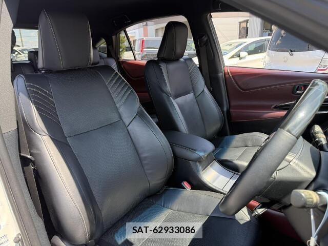 Toyota HARRIER HYBRID 2018-02 6815167-11