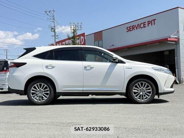 Toyota HARRIER HYBRID 2018-02 6815167-25