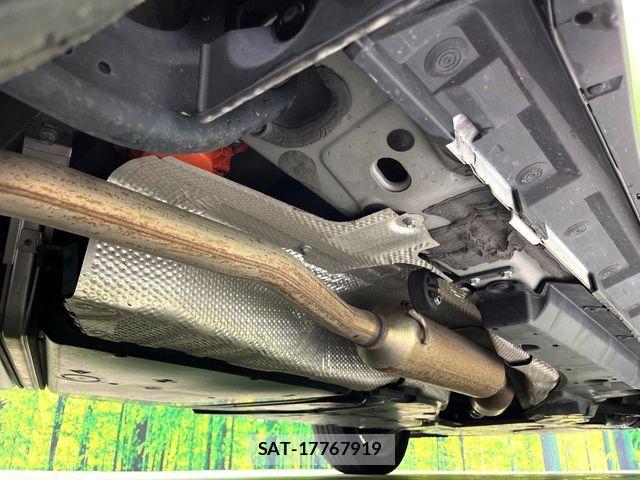 Toyota HARRIER HYBRID 2023-03 6815130-19