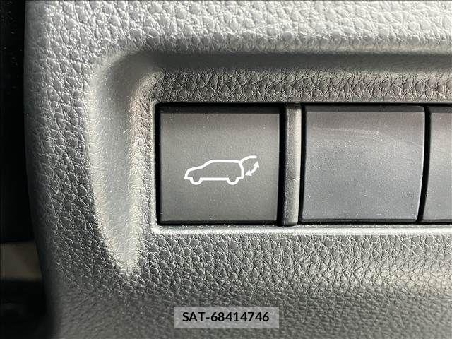 Toyota HARRIER HYBRID 2021-03 6815147-6