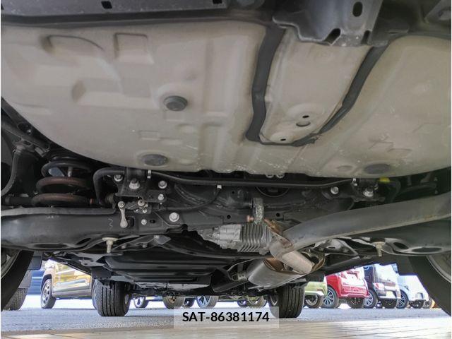 Toyota HARRIER HYBRID 2015-06 6815175-9