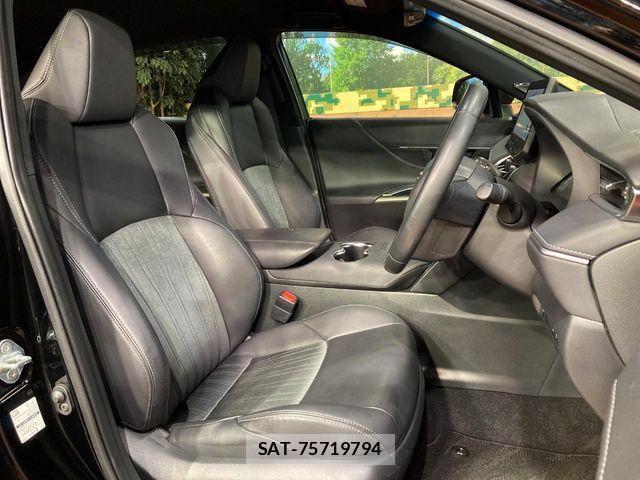 Toyota HARRIER HYBRID 2023-06 6815151-7