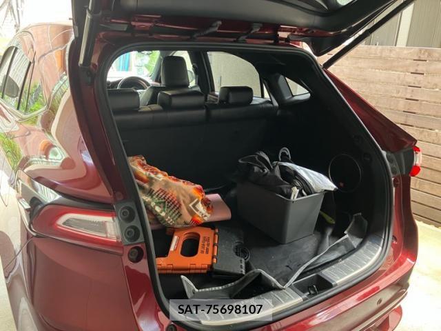 Toyota HARRIER HYBRID 2018-09 6906009-11